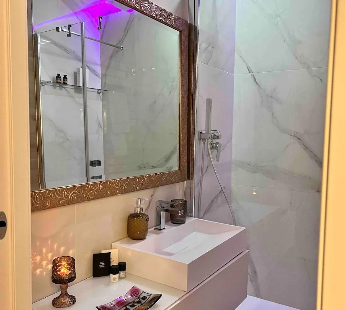 Suite Mico-5Min Sansiro-8Min Duomo Milaan Appartement